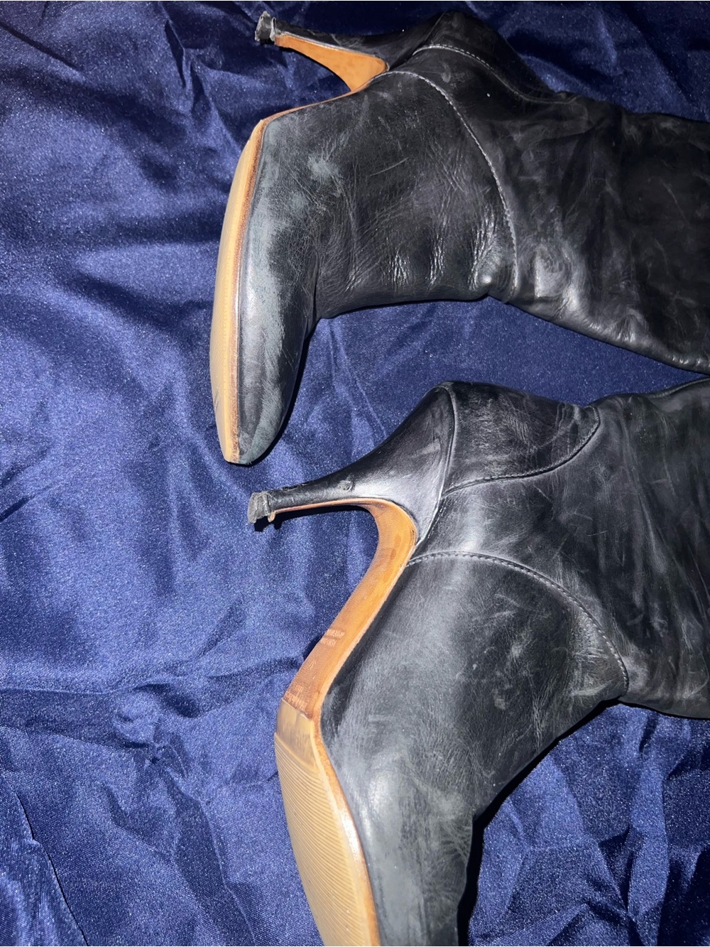 Maison Martin Margiela Olive Leather Knee-High Heeled Boots - Picture 5 of 6